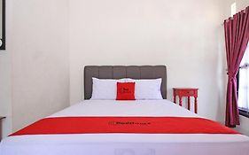 RedDoorz near UMY Yogyakarta